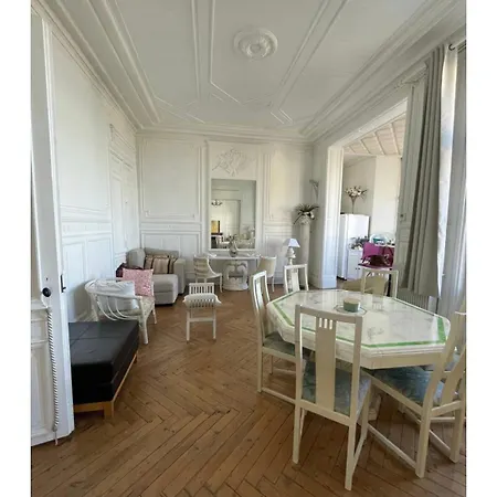 Appartement Castel Beau Rivage